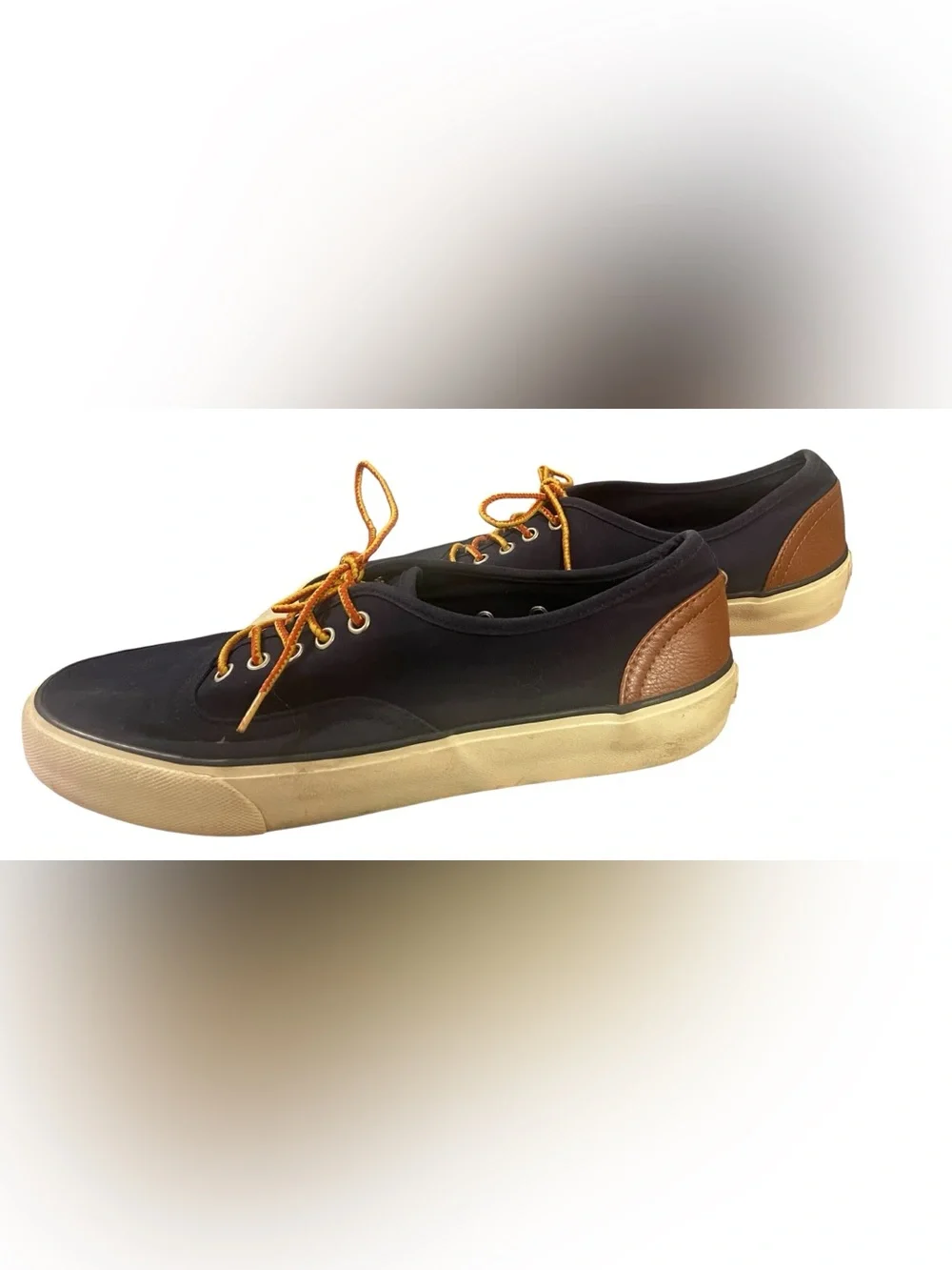 American Eagle Outfitters classic low